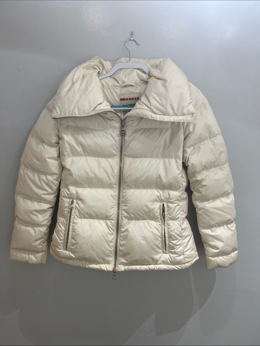 PRADA DOWN PUFFER EUC sz 42